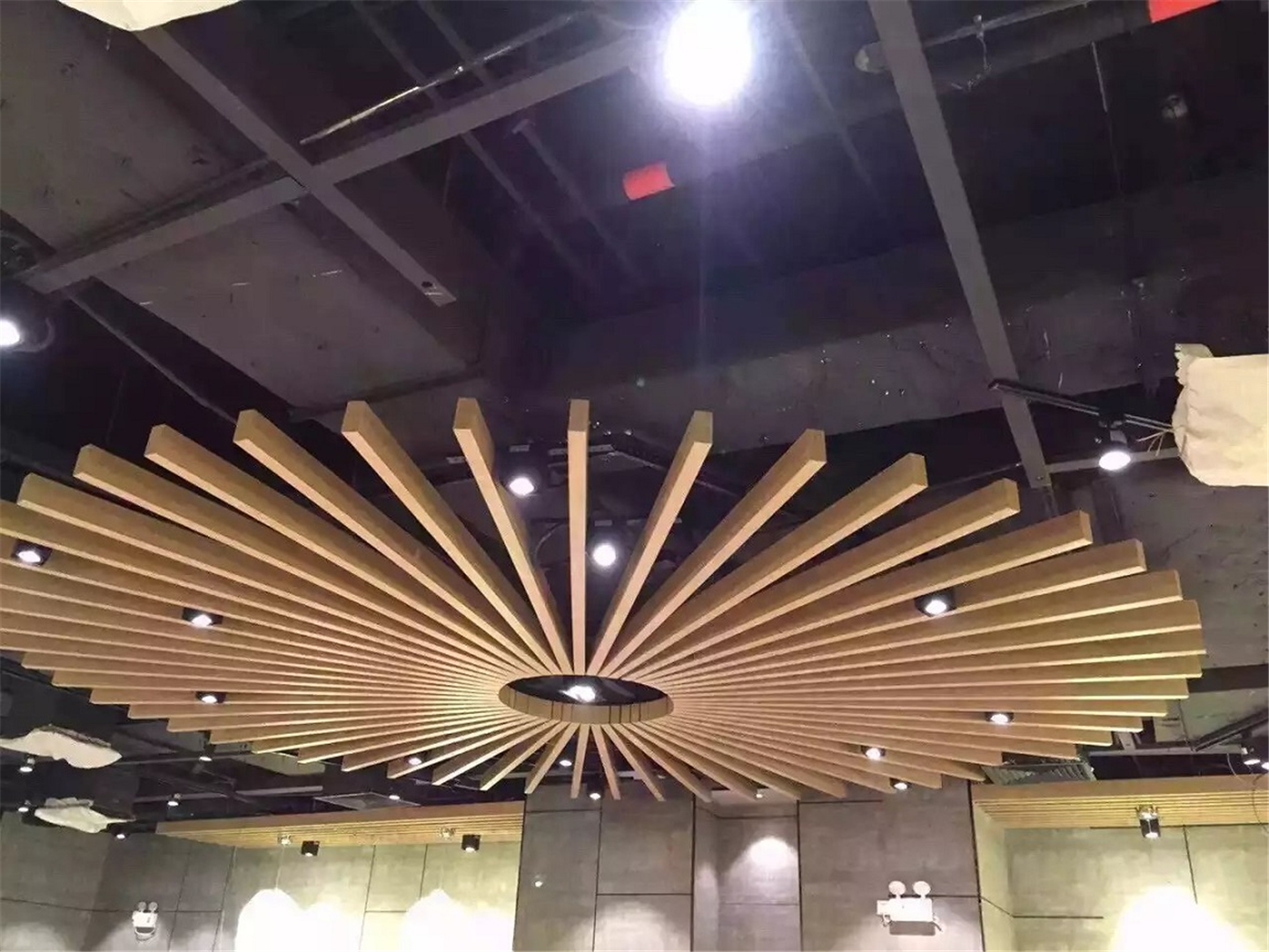 鋁方通多少錢一米？